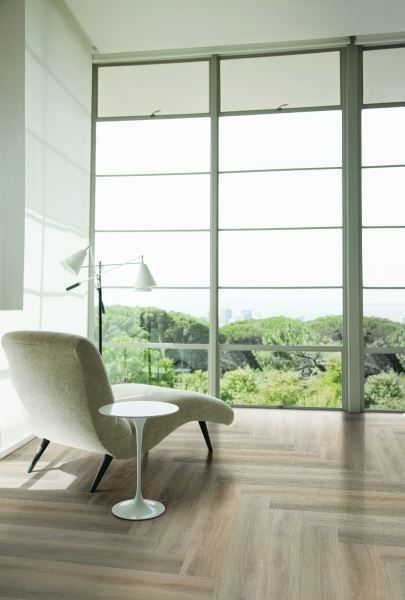 Кварцвиниловая плитка "LG" Орешник классический (1200*180*2 мм) — купить в Томске